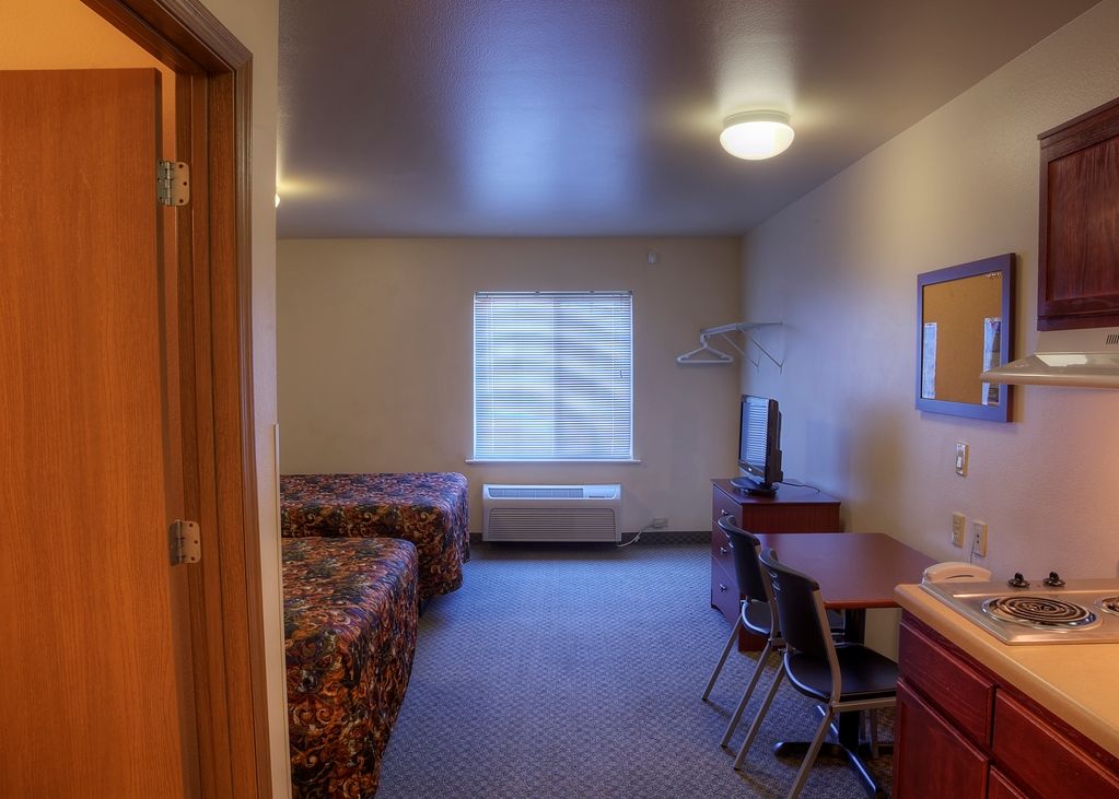 Woodspring Suites Topeka Oda fotoğraf