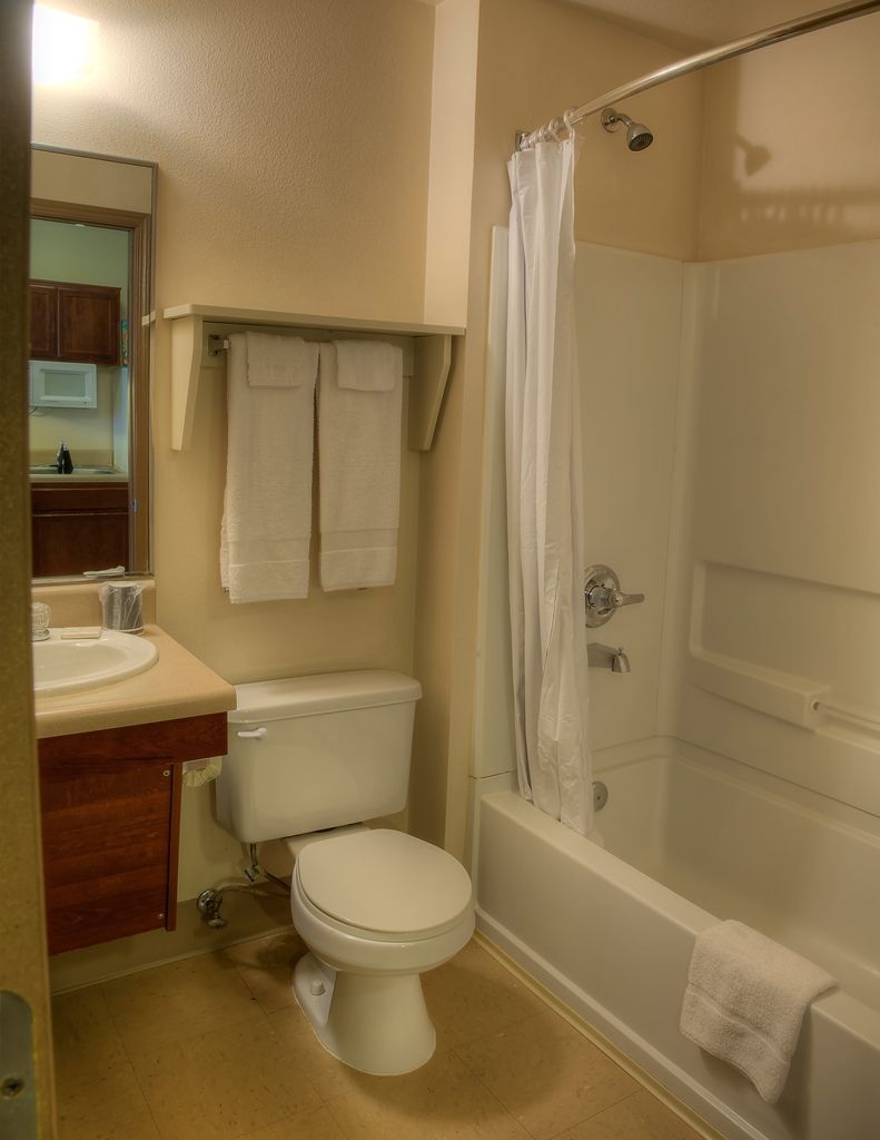 Woodspring Suites Topeka Oda fotoğraf