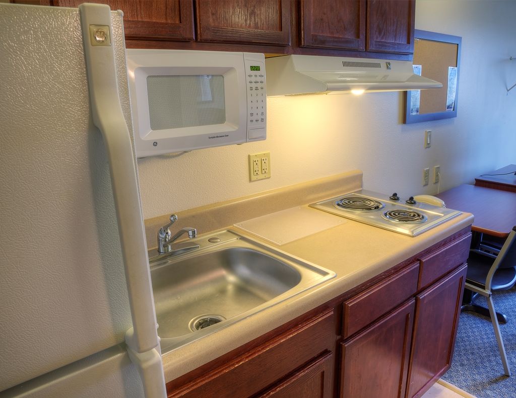 Woodspring Suites Topeka Oda fotoğraf
