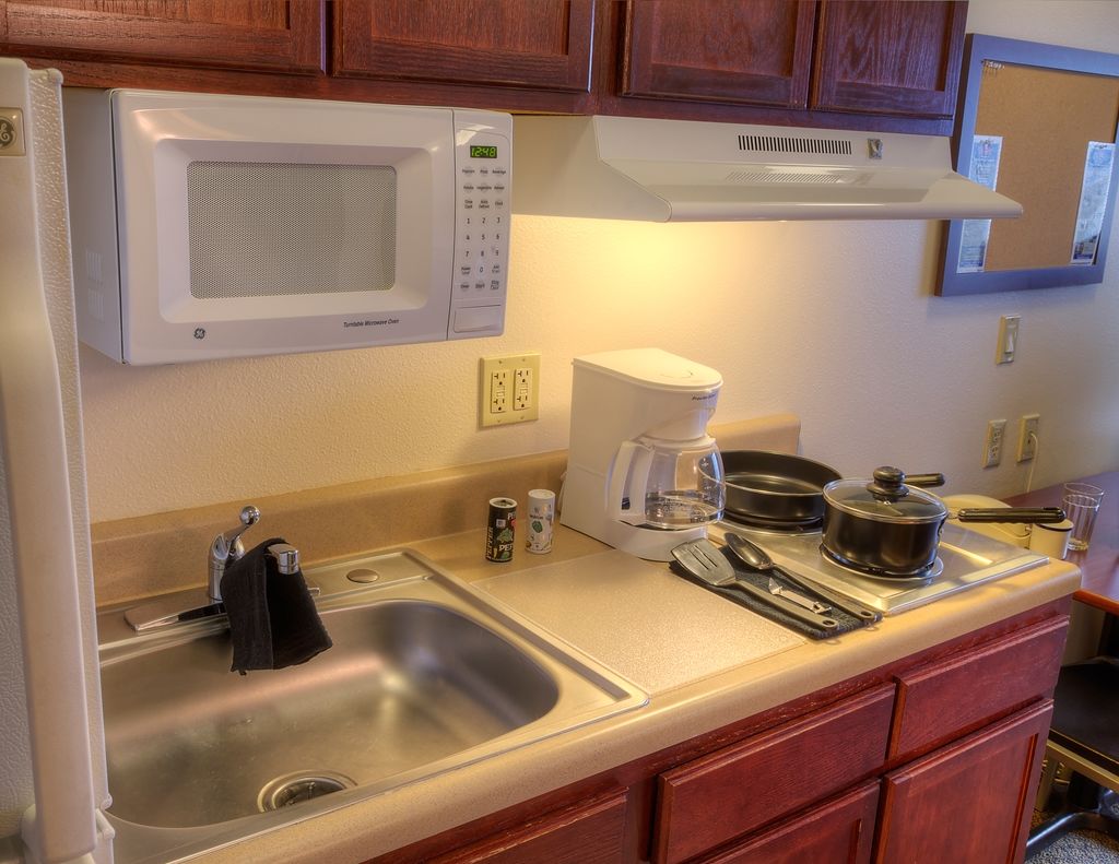 Woodspring Suites Topeka Oda fotoğraf