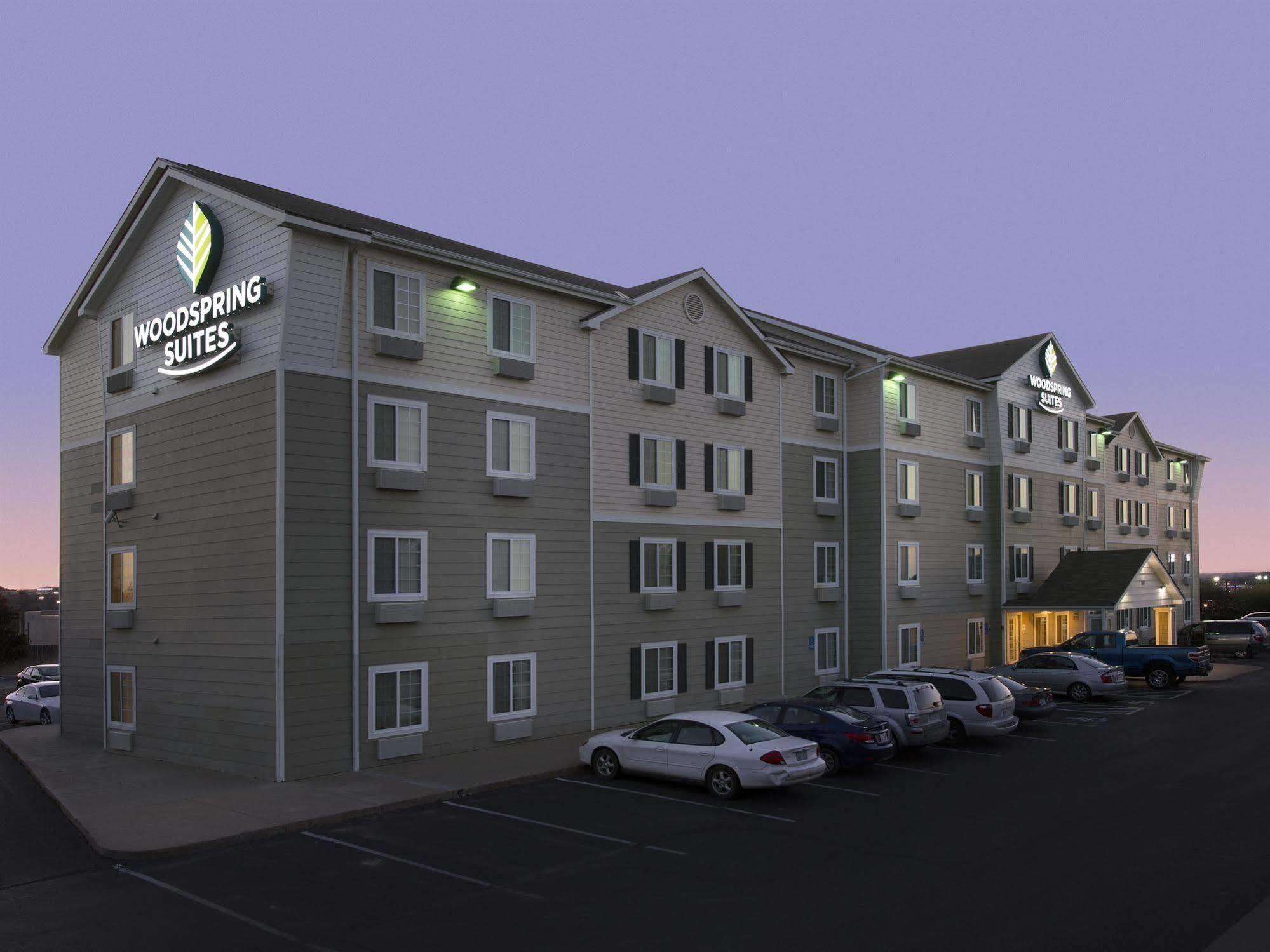 Woodspring Suites Topeka Dış mekan fotoğraf