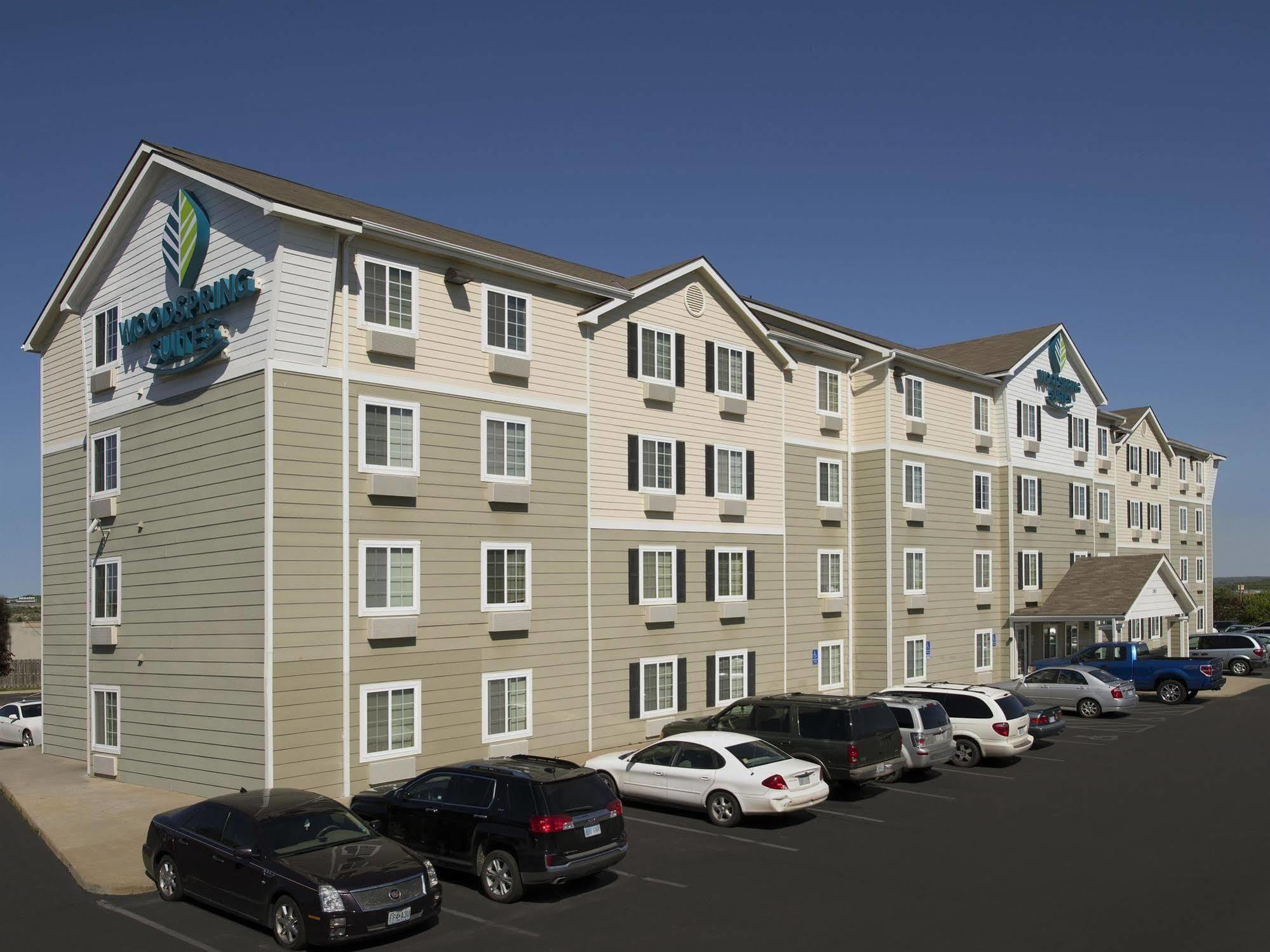 Woodspring Suites Topeka Dış mekan fotoğraf