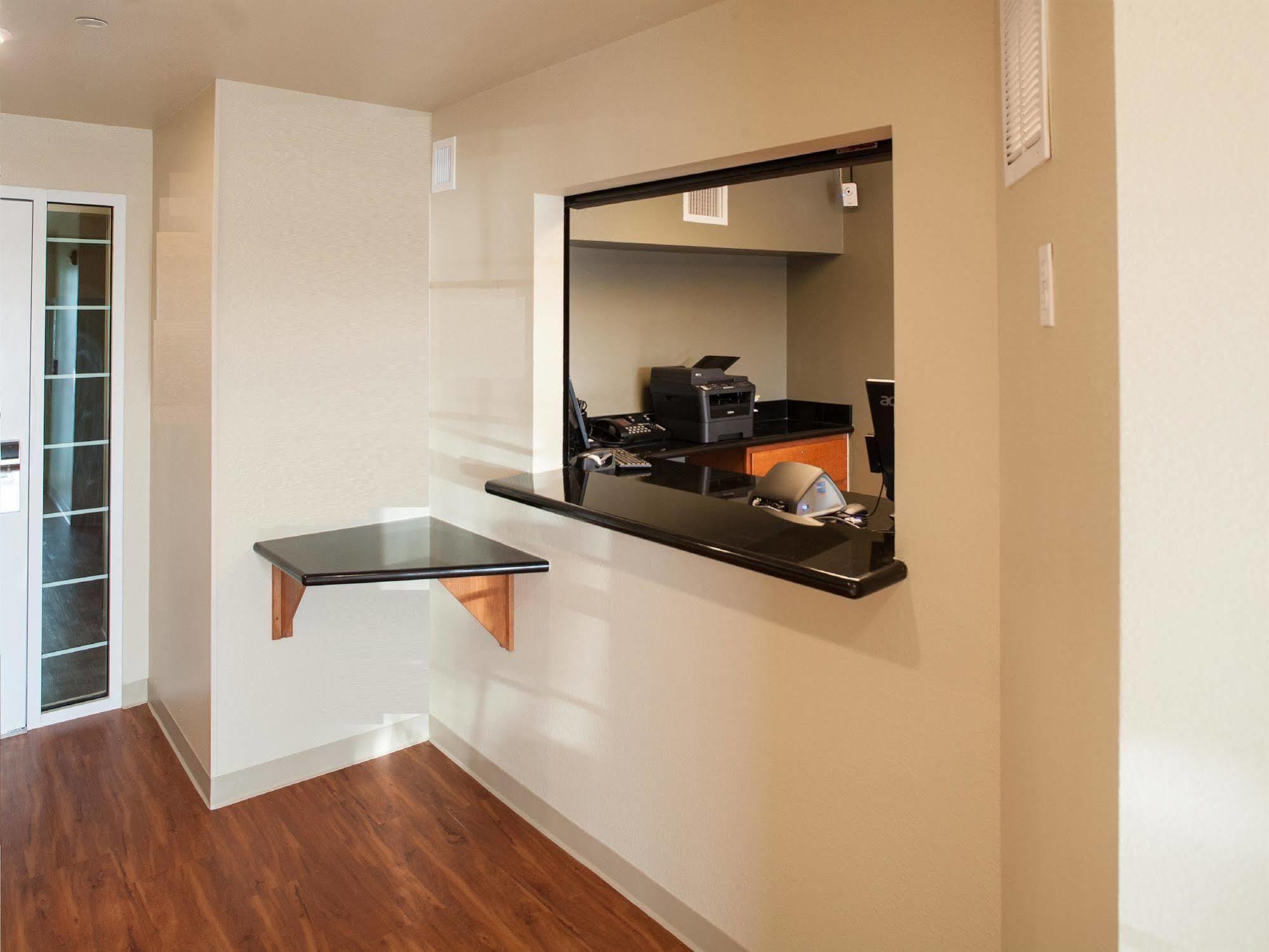 Woodspring Suites Topeka Dış mekan fotoğraf