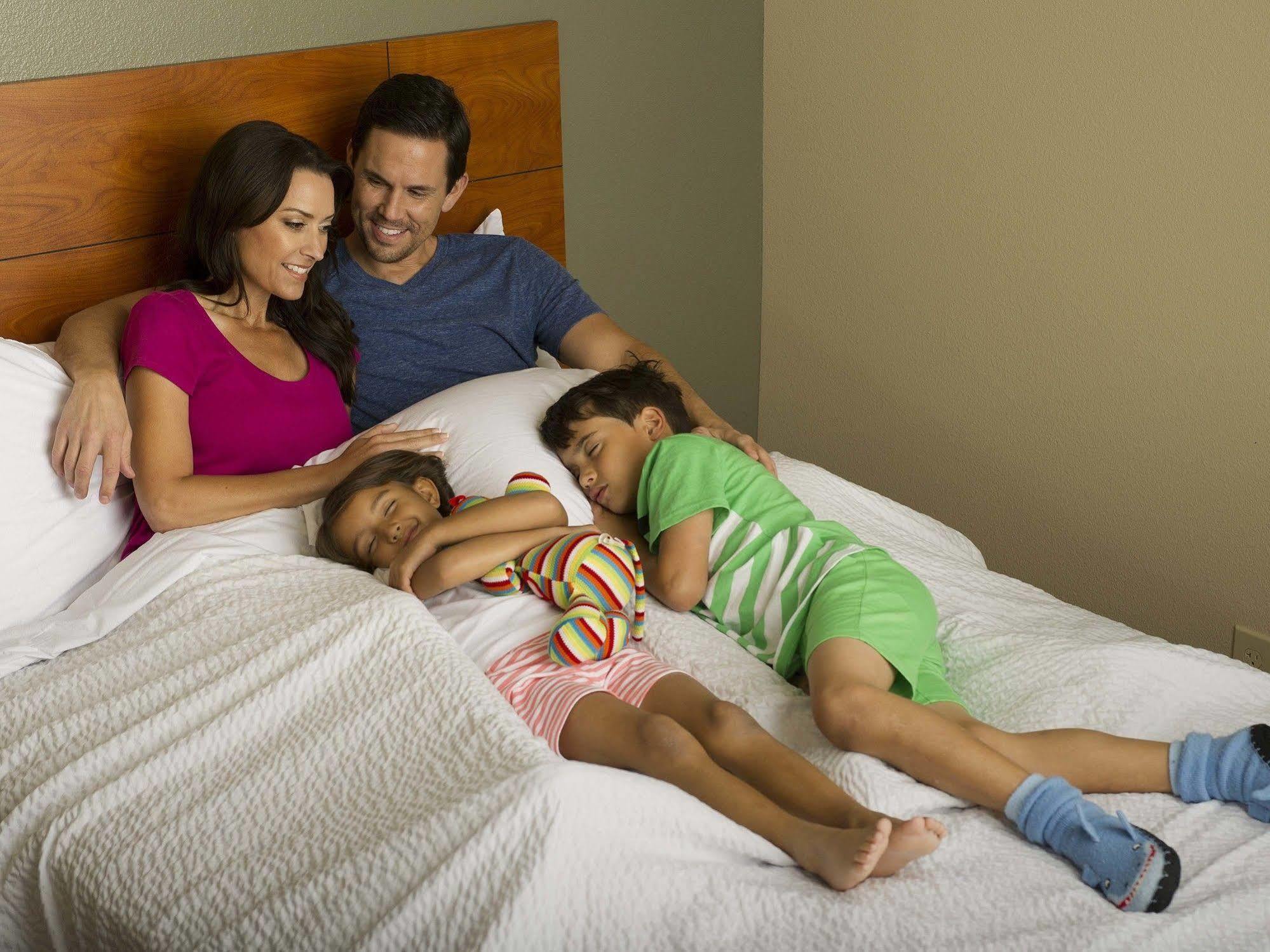Woodspring Suites Topeka Dış mekan fotoğraf
